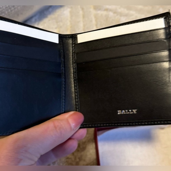 Bally Tollen Leather Bi-fold Wallet - Picture 5 of 8